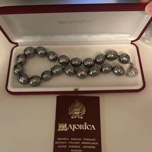 Majorica Black Pearl Necklace hammered with diamond clasp